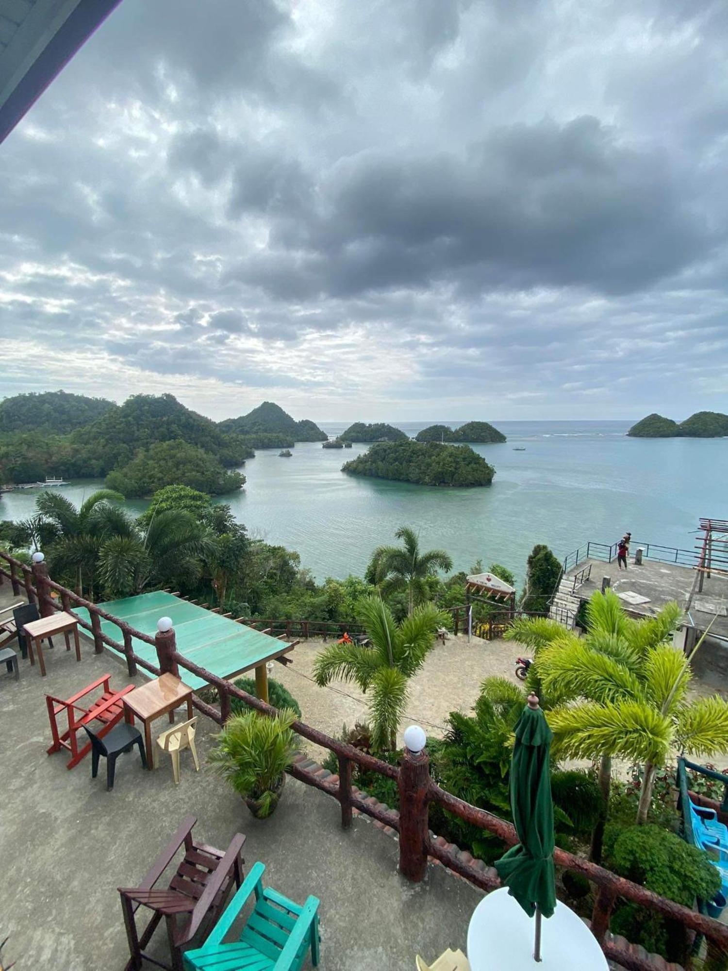 C View Resort Sipalay Esterno foto