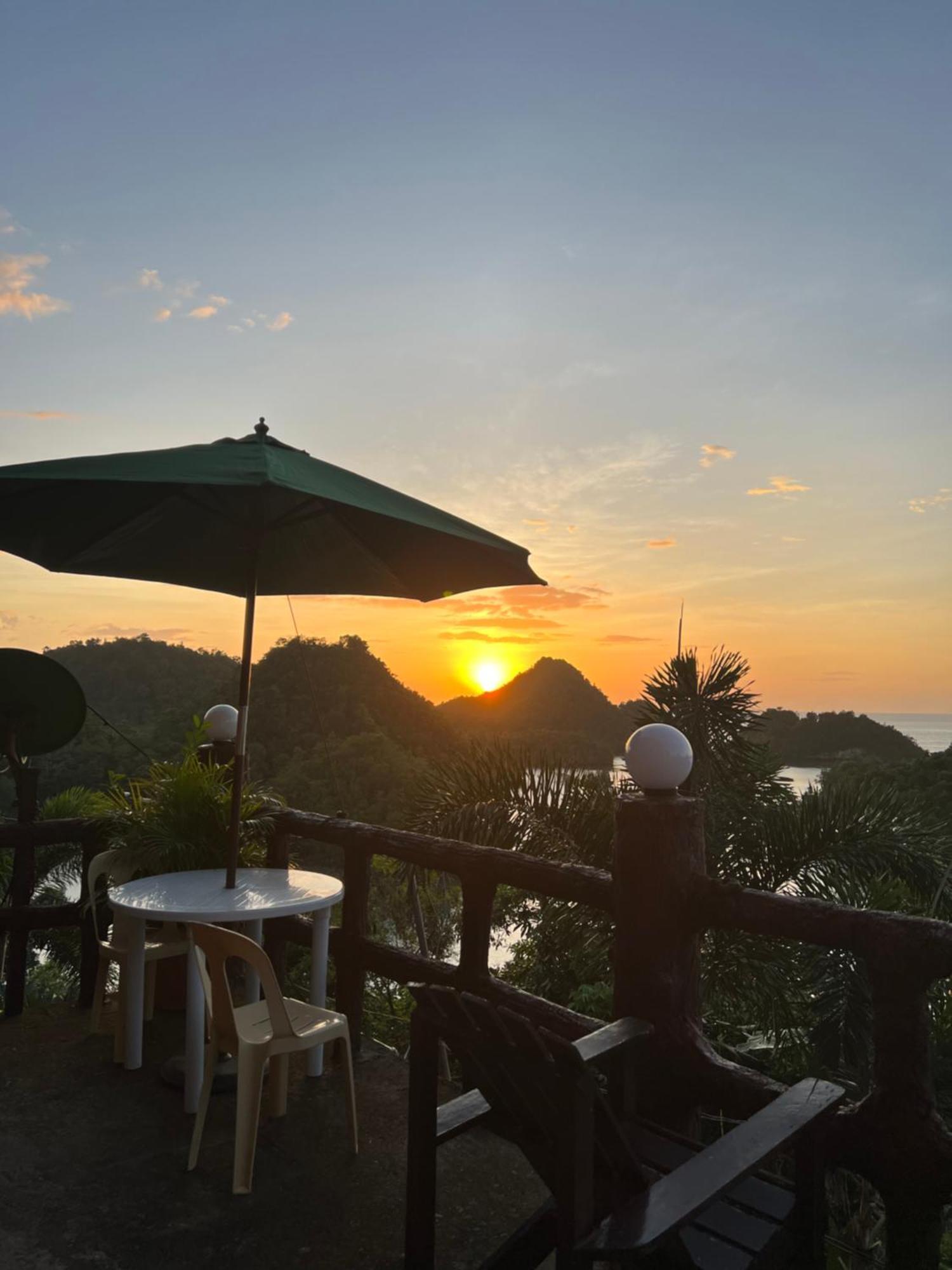 C View Resort Sipalay Esterno foto